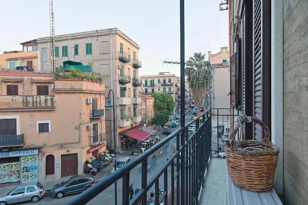 La Casuzza Del Borgo - Porto - Politeama Apartman Palermo Olaszország