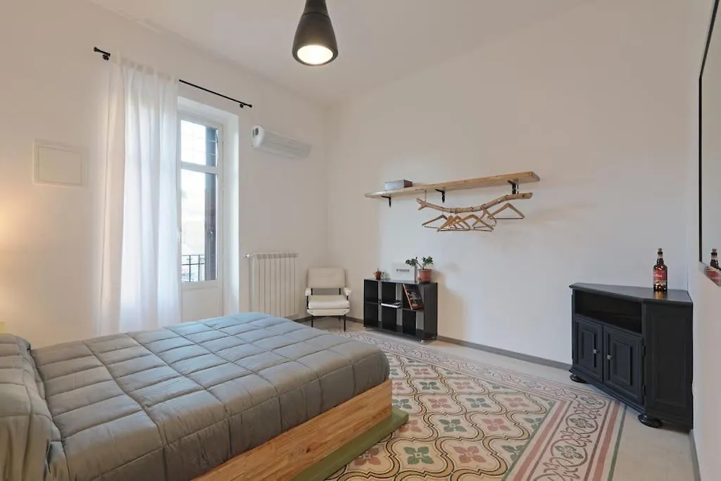 La Casuzza Del Borgo - Porto - Politeama Apartman Palermo
