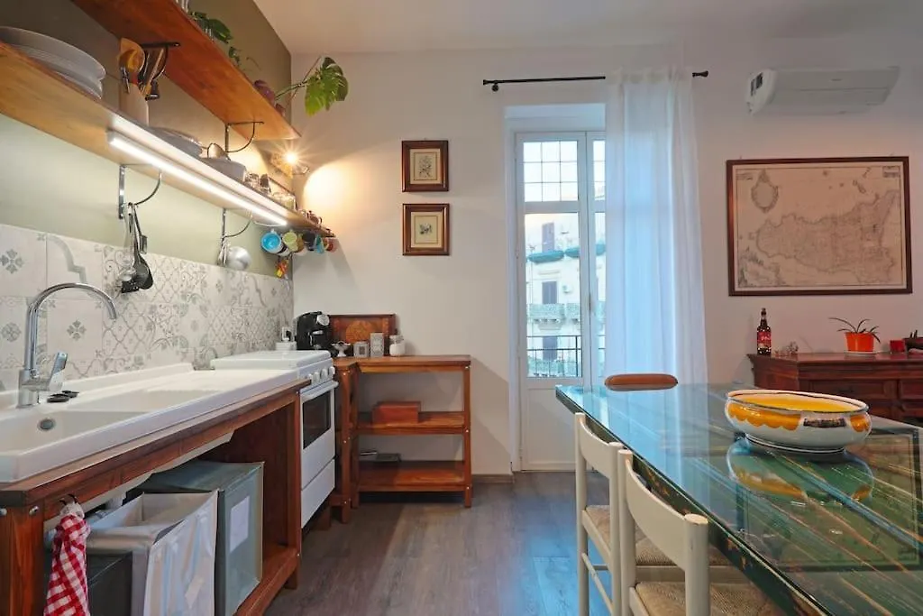 La Casuzza Del Borgo - Porto - Politeama Apartman Palermo