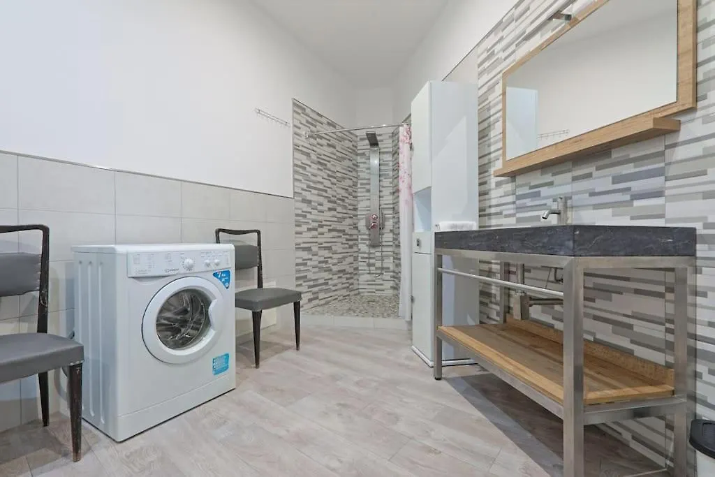 La Casuzza Del Borgo - Porto - Politeama Apartman Palermo Olaszország